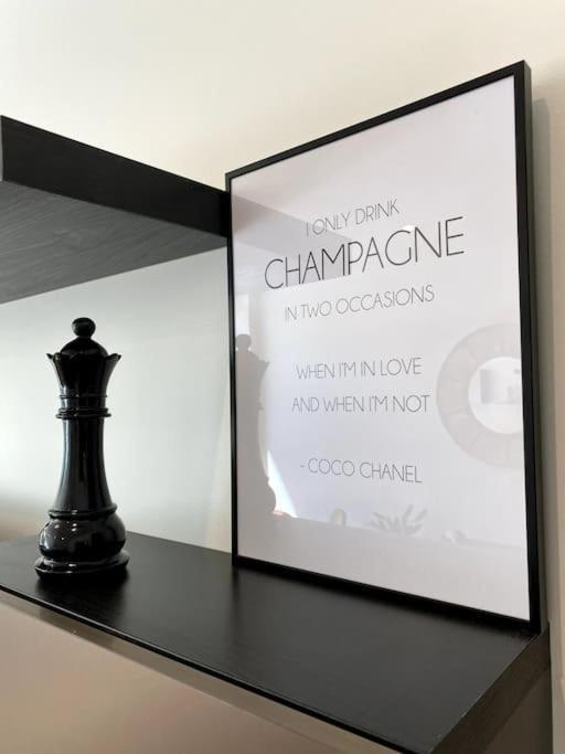 La Comtesse De Montespan Le Chesnay  Bagian luar foto
